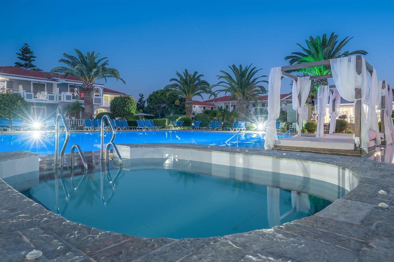 Golden Sun Resort - Adults Only กาลามากี ภายนอก รูปภาพ